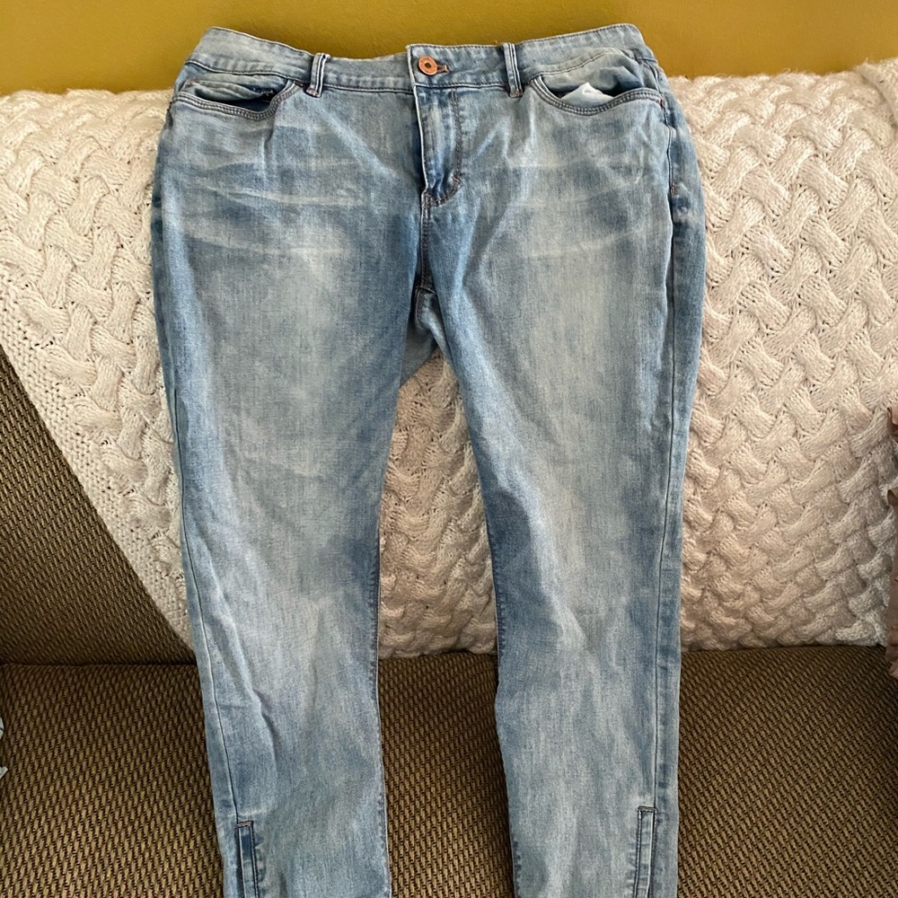 White House Black Market Jeans